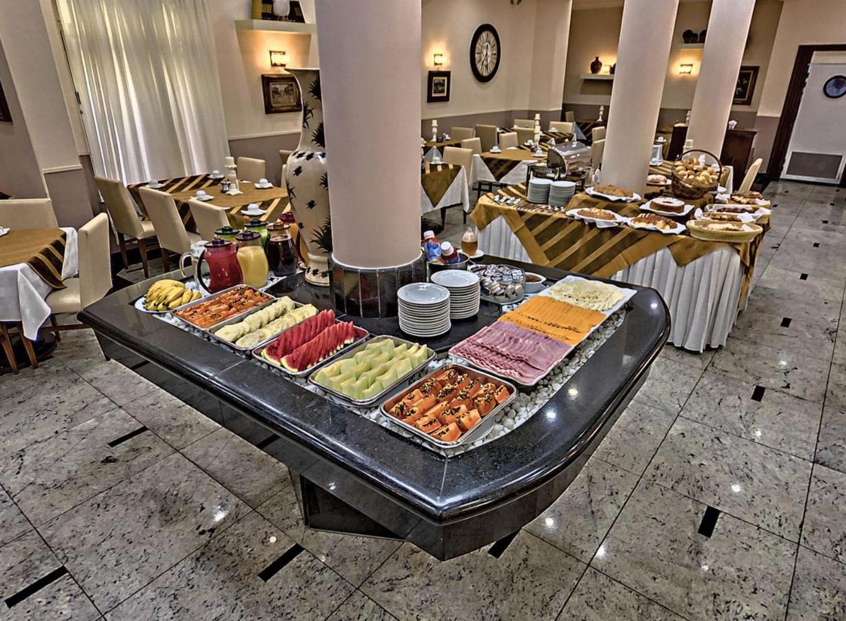 Hotel Da Vinci Серра-Негра Экстерьер фото
